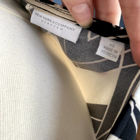 New York & Co tan/black asymmetrical tee - Picture 7 of 7